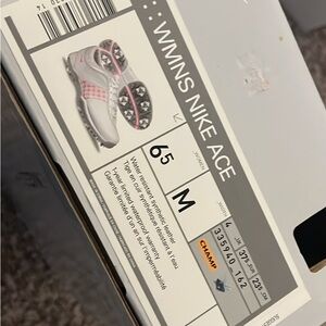 New Nike Ace Golf Shoes. New still in box